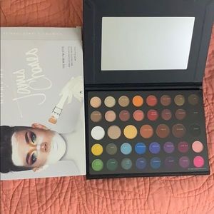 James Charles Morph The Mini Palette 🎨